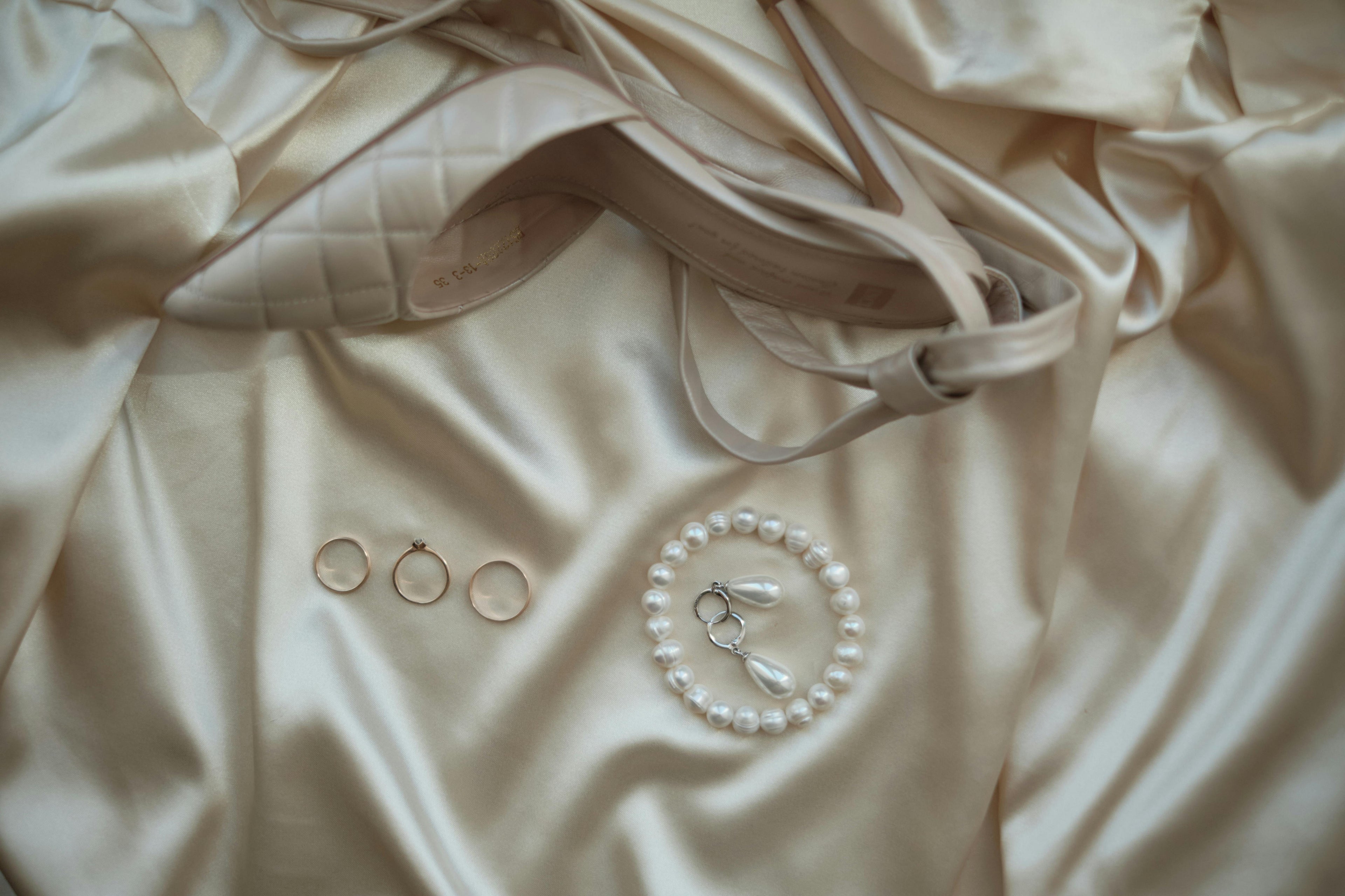 Bridal Robes That Make the Moment—Before the Moment